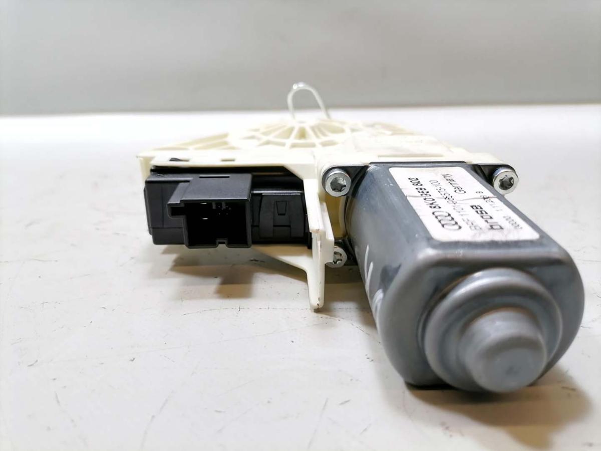 Audi A4 8K B8 original Fensterhebermotor vorn rechts Bj.2010 Audi A4 8K B8 original Fensterhebermotor vorn rechts Bj.2010